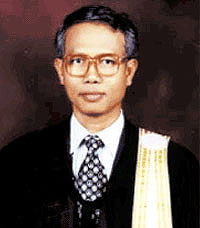 Somchai Neelapaijit